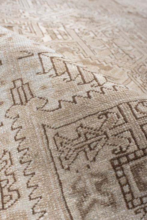 Antique Heriz Area Rug (6' x 9')